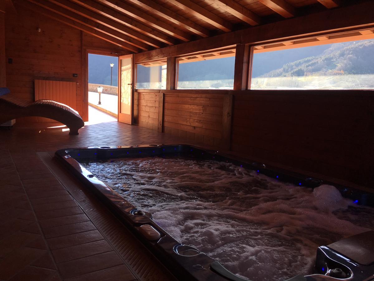 리조트 닌페아 산 펠레그리노 테르메 산펠레그리노테르메 외부 사진